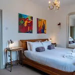 St Denys View With Free Parking