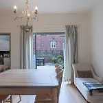 St Denys View With Free Parking Apartment *