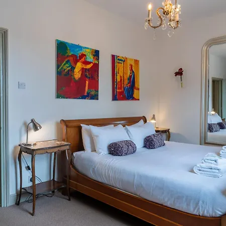 St Denys View With Free Parking