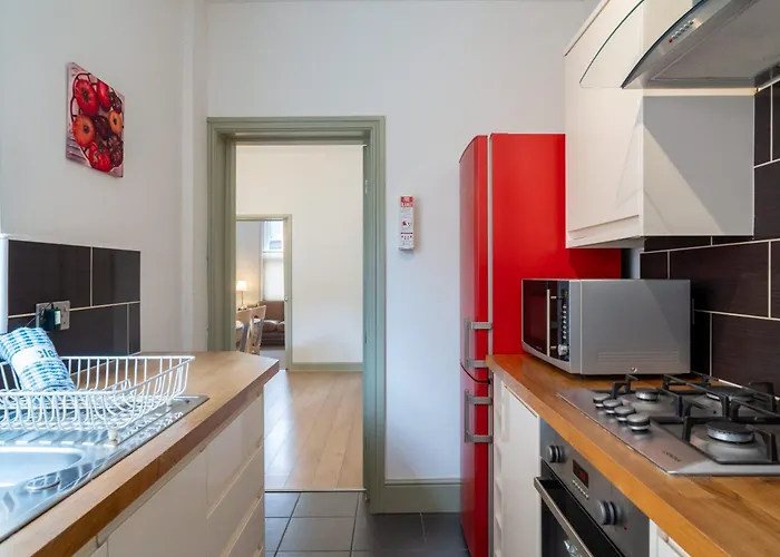 St Denys View With Free Parking