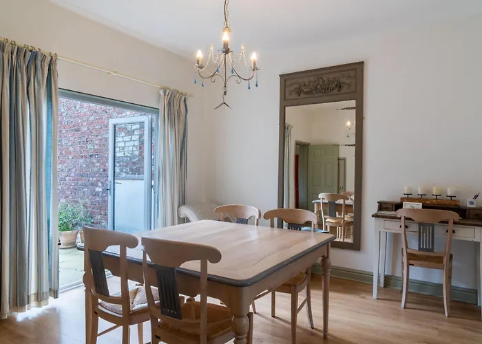 St Denys View With Free Parking *