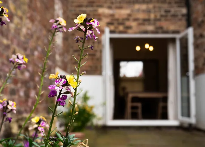 St Denys View With Free Parking Apartment York