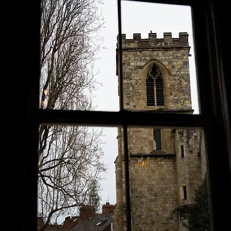 St Denys View With Free Parking *